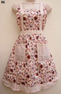 Apron Daisy - thefancyhen.ie