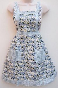 Apron Lily - thefancyhen.ie