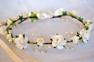 Crown Gold Detail Pearl & Floral