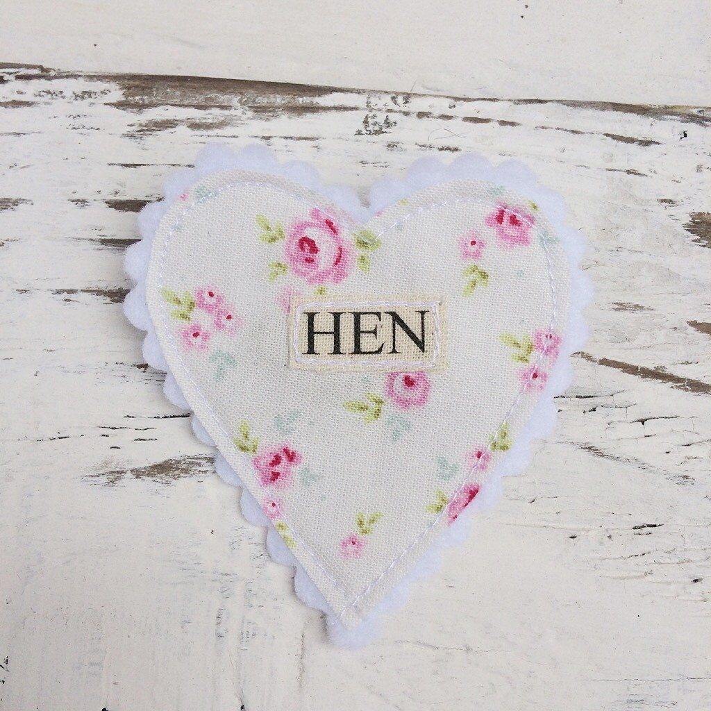Mini Rose Hessian Hen Badge - thefancyhen.ie