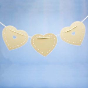 Bunting Ivory Heart - thefancyhen.ie